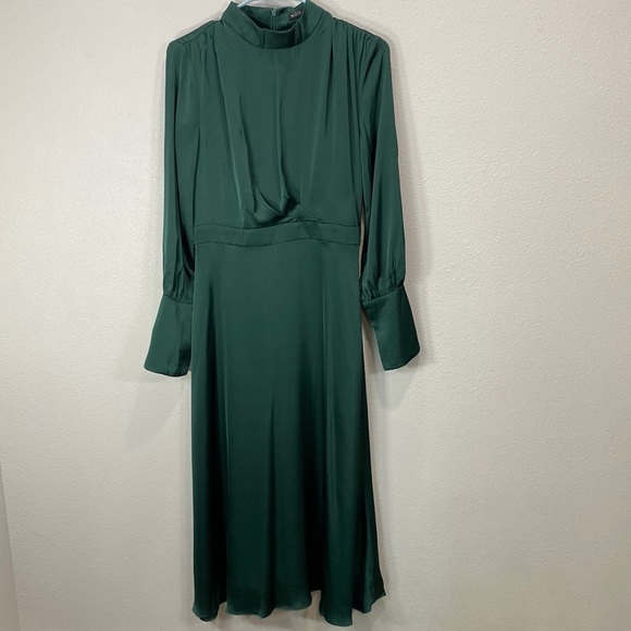 Motf‎ green dress satin - Picture 1 of 9